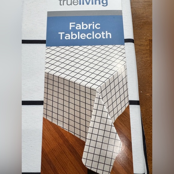 TrueLiving White Fabric Tablecloth with Black Grid Pattern New - Picture 3 of 4
